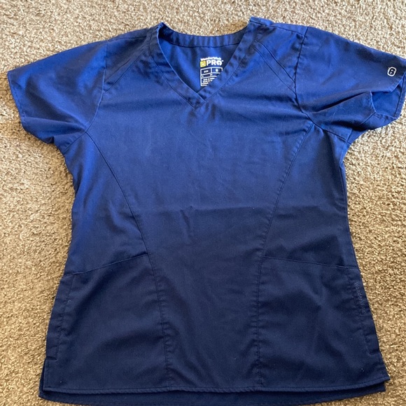 Winderwink pro scrub set. Navy. Barely worn. Top small. Bottoms small tall. - Picture 3 of 4